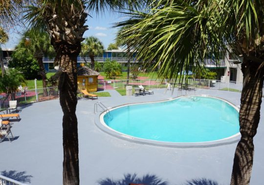 Days Inn Orlando International Drive Reviews are in: Unbeatable Location!