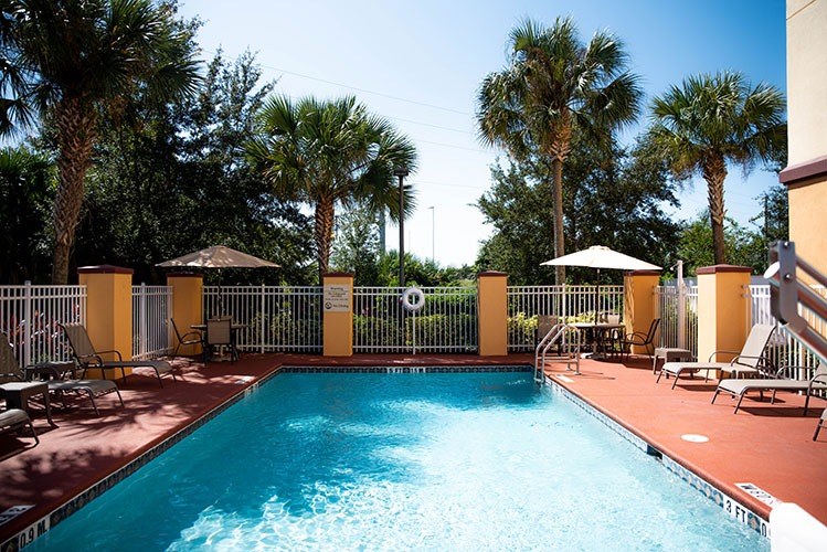 Hotel Near Orlando Airport With A Port Canaveral Shuttle   Outdoor Pool3 