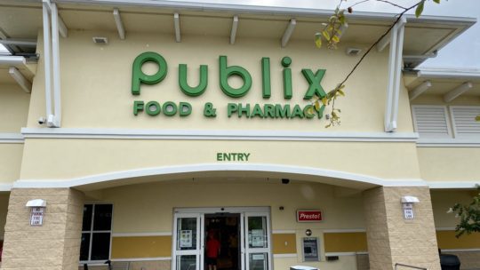 What grocery stores are in Orlando?